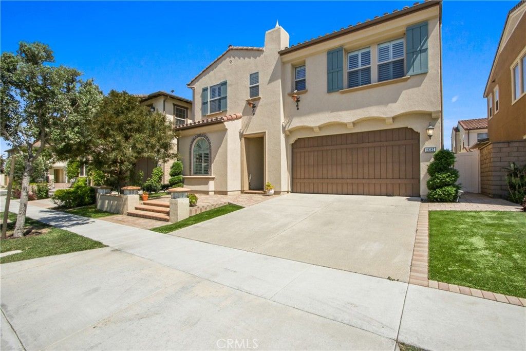 listing image 0