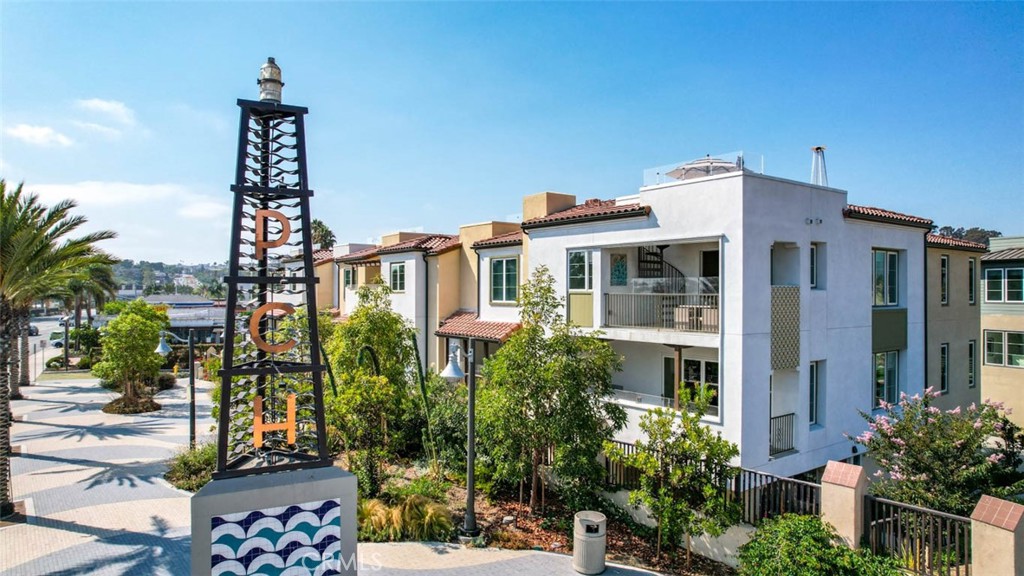 1529 Doheny Way