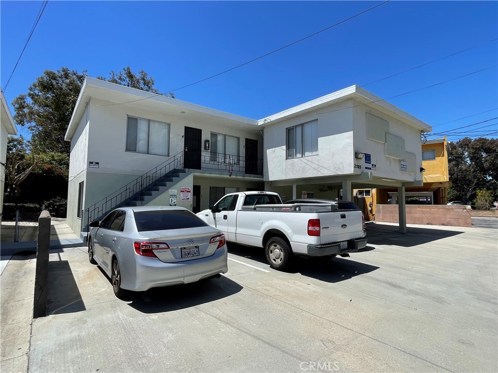 2505 2509 S Denison Avenue