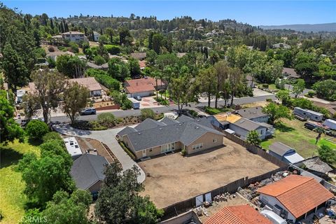 A home in North Tustin