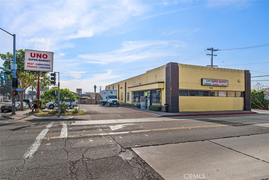 This prime commercial property in Bell Gardens offers an exceptional opportunity for businesses looking for visibility and accessibility. Featuring a spacious
6,500 square feet of space, this former grocery store is perfect for retail or other commercial uses. Located in a vibrant community with a mix of
commercial and residential properties nearby ensuring consistent foot traffic, highly visible corner and close to freeways!