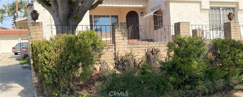 listing image 0