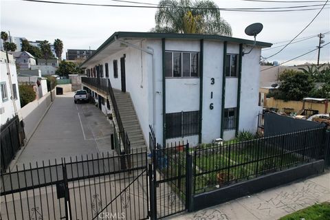 Photo of 316 N Coronado Street, Los Angeles, CA 90026 (MLS # DW25026621)