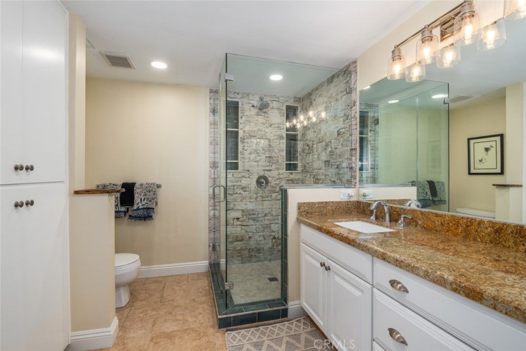 listing image 130723082646981449320