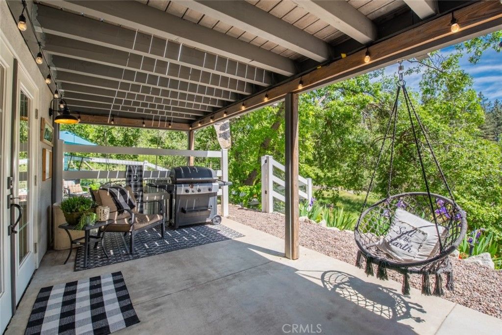listing image 130725035763284193885