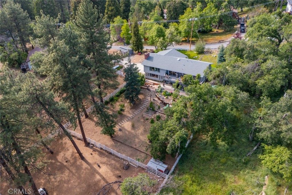 listing image 130724119407682705963