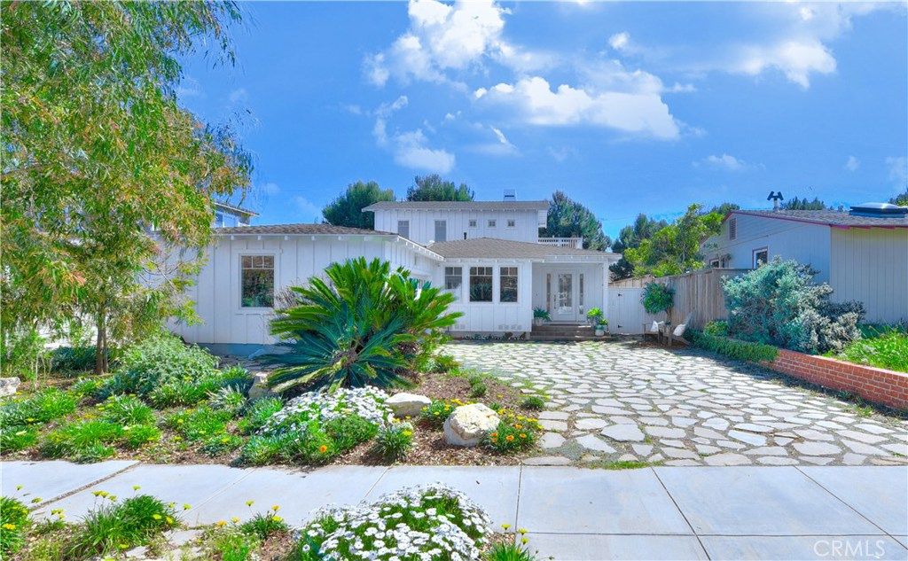 listing image 130721047332560619351