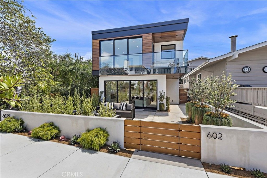 602 Iris Avenue

                                                                             Newport Beach                                

                                    , CA - $4,850,000