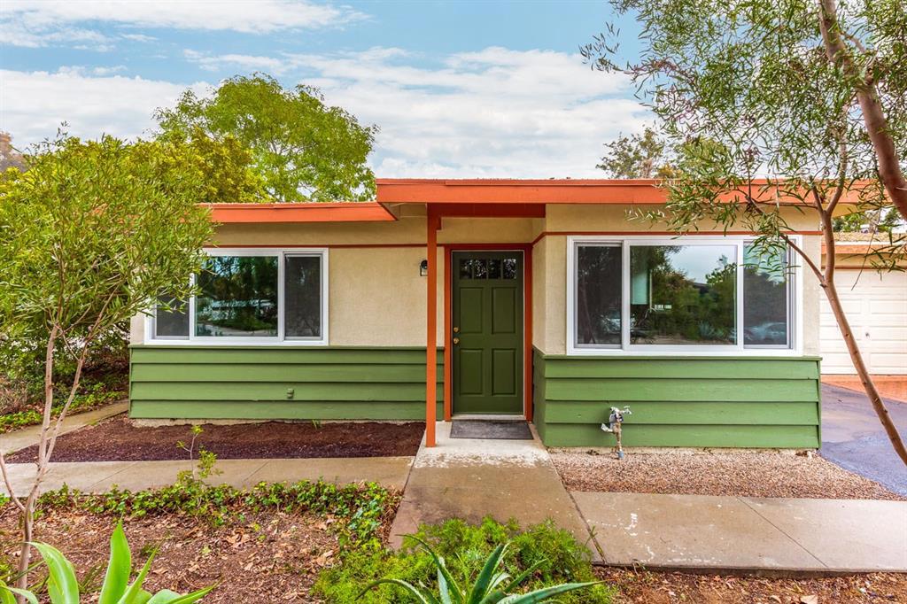 Seller will consider offers between $699,000-$729,000. Welcome to this completely remodeled and upgraded home in the highly sought after area of Pacific Serena! This home has a new kitchen, bathroom, flooring and much more! Enjoy coastal breezes year round and just minutes away from the beach, walking trails and shopping. Neighborhoods: Pacific Serena Equipment: Range/Oven Other Fees: 0 Sewer: Sewer Connected Topography: LL