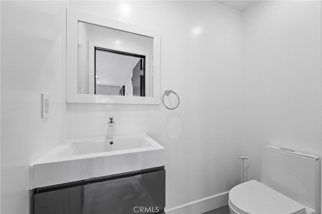 23363 LAKE MANOR Drive