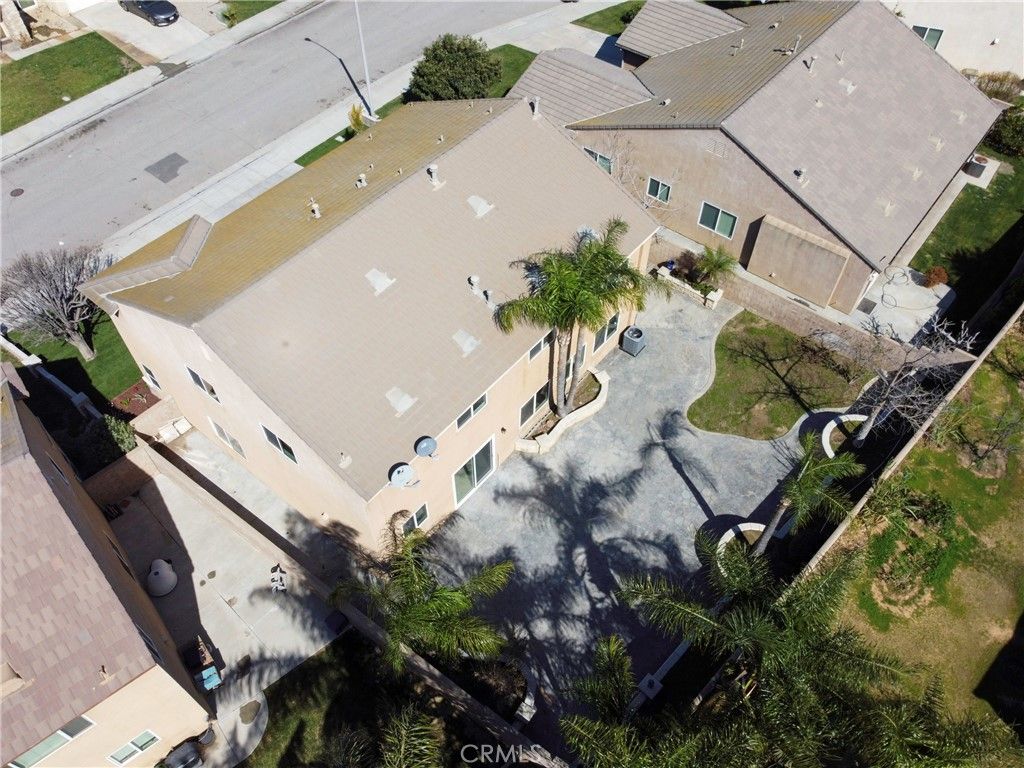 listing image 50