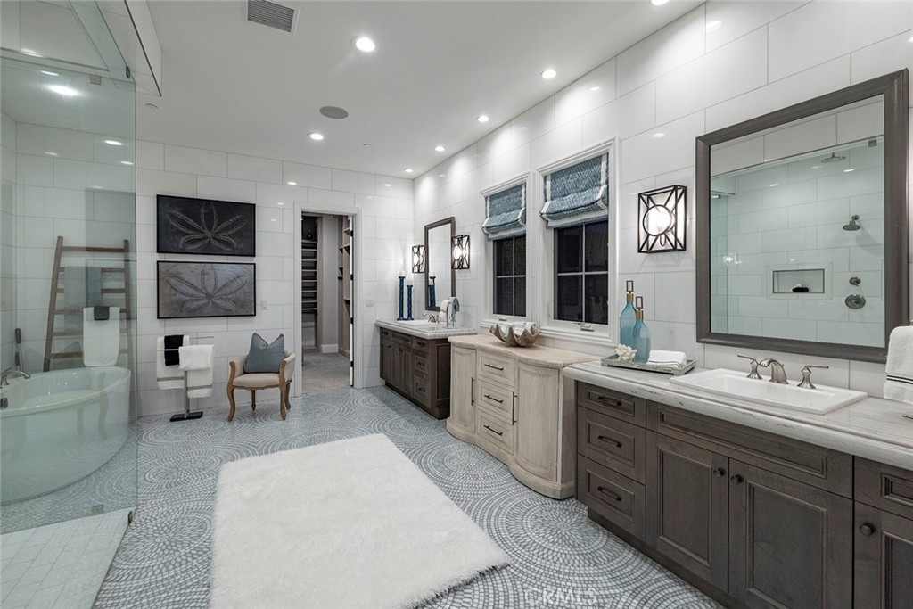 ,Alta Vista - Residential