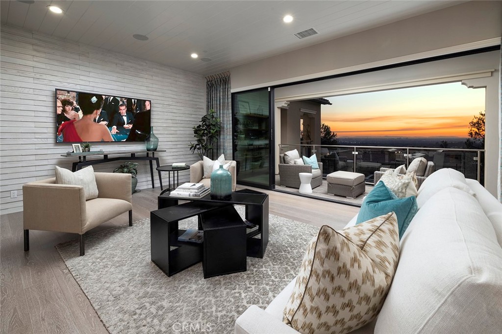 ,Alta Vista - Residential