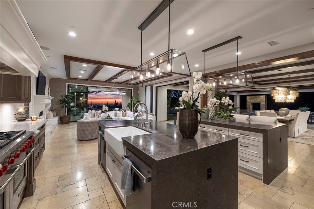 ,Alta Vista - Residential