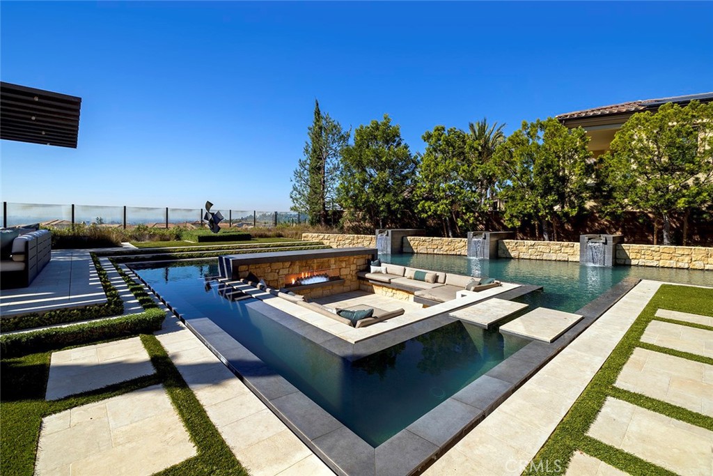 ,Alta Vista - Residential