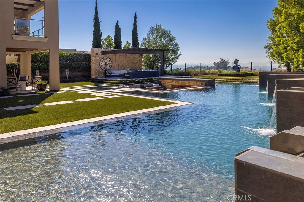 ,Alta Vista - Residential