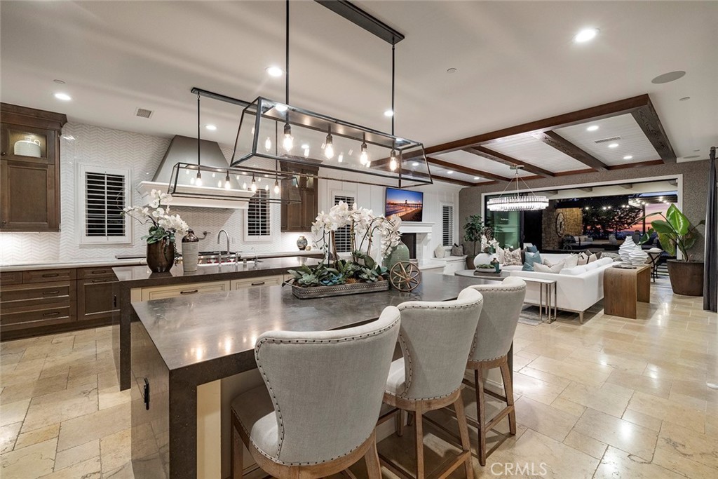 ,Alta Vista - Residential