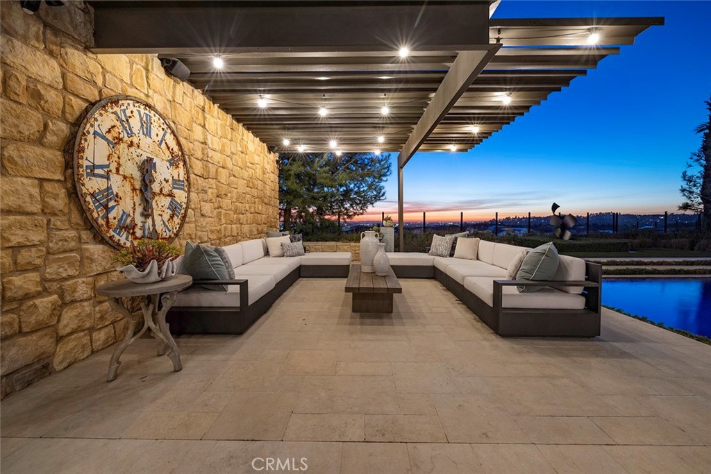 ,Alta Vista - Residential