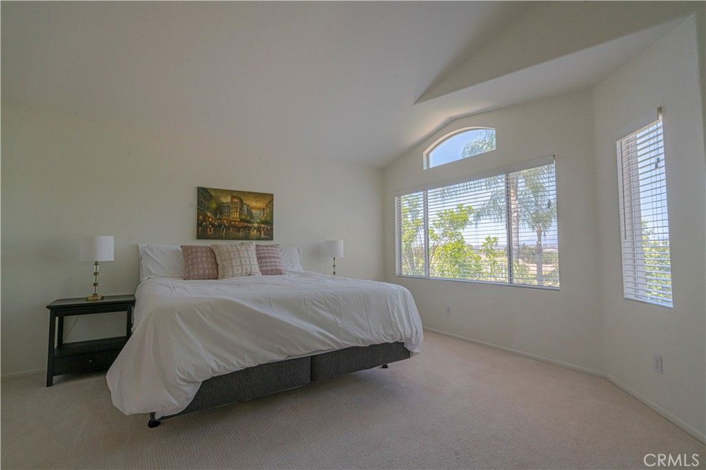 listing image 130724397956573077206
