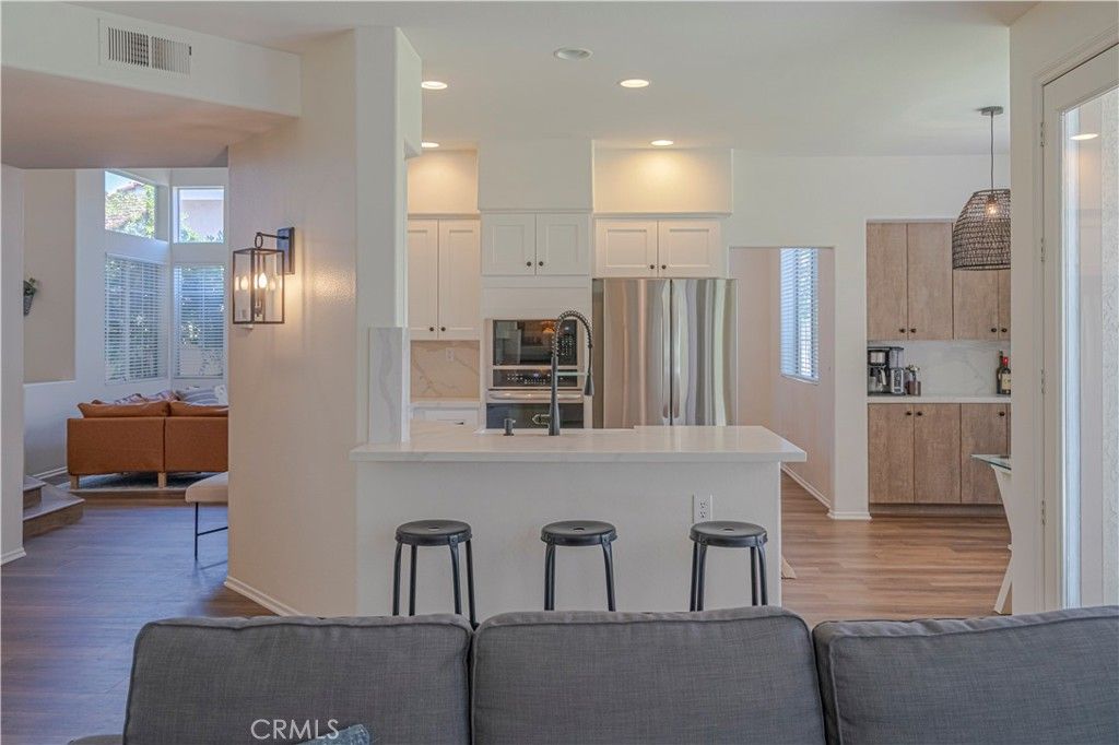 listing image 130723082562441254041