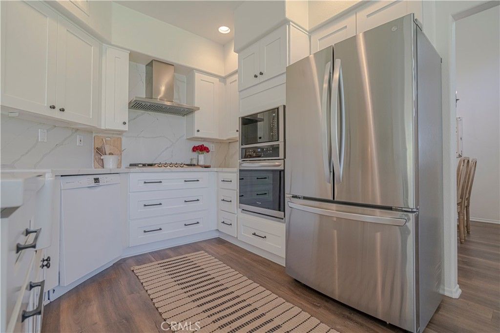 listing image 130721429788168818588