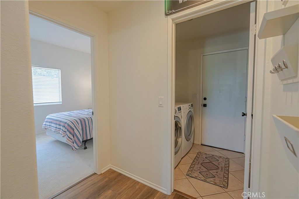listing image 130721434948868900905