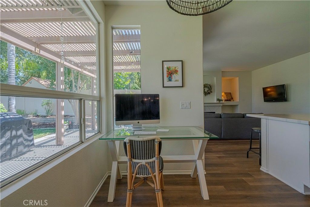listing image 130727334560617614231