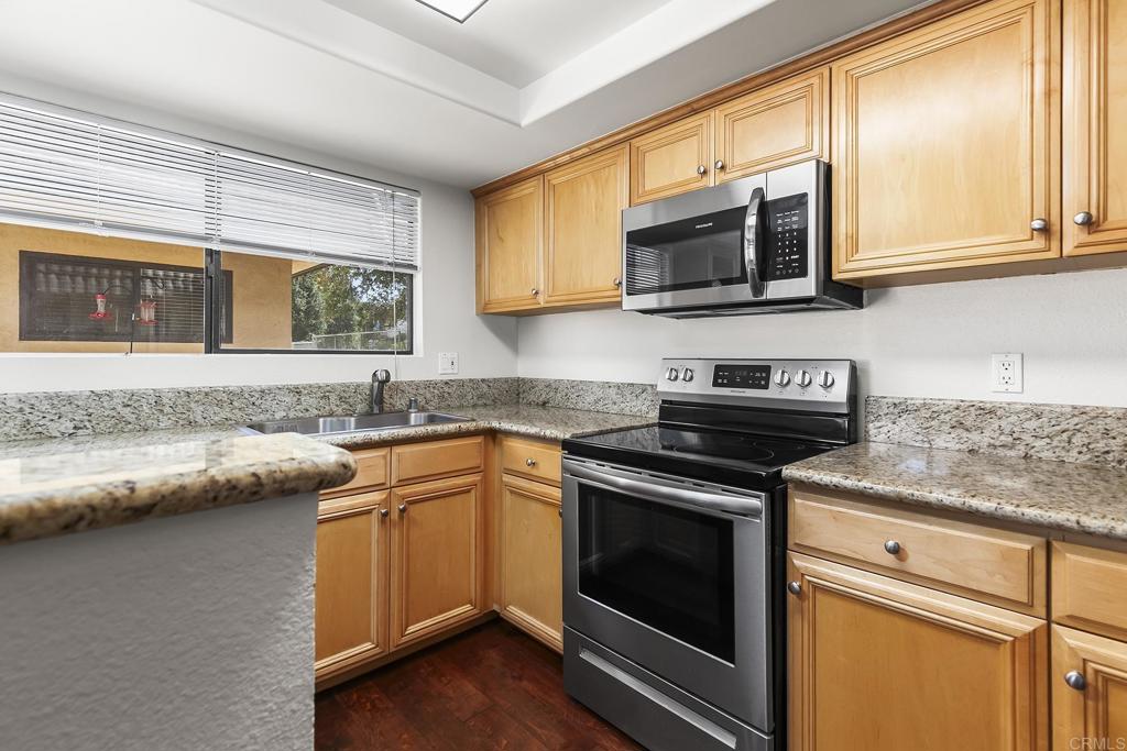 2126 ALPINE GLEN PL