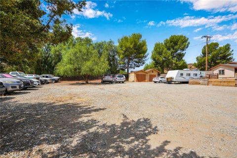 A home in Agua Dulce