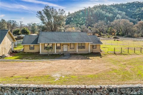 A home in Clearlake Oaks