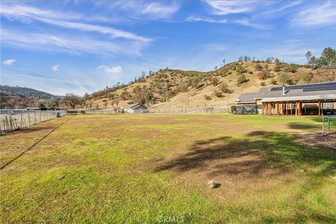 A home in Clearlake Oaks