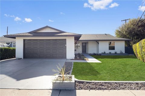 A home in La Mirada