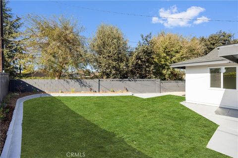 A home in La Mirada