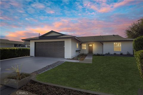 A home in La Mirada