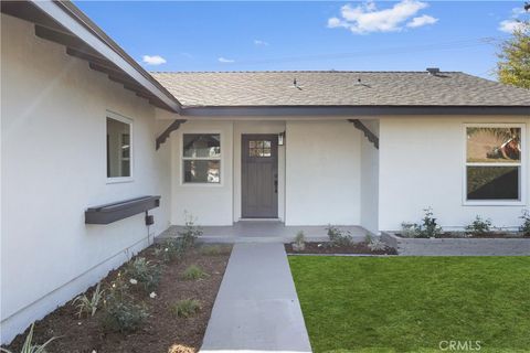 A home in La Mirada