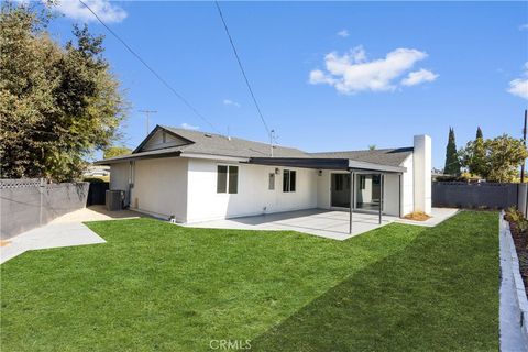 A home in La Mirada