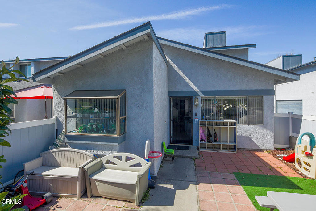 900 Sierra Madre Avenue 44