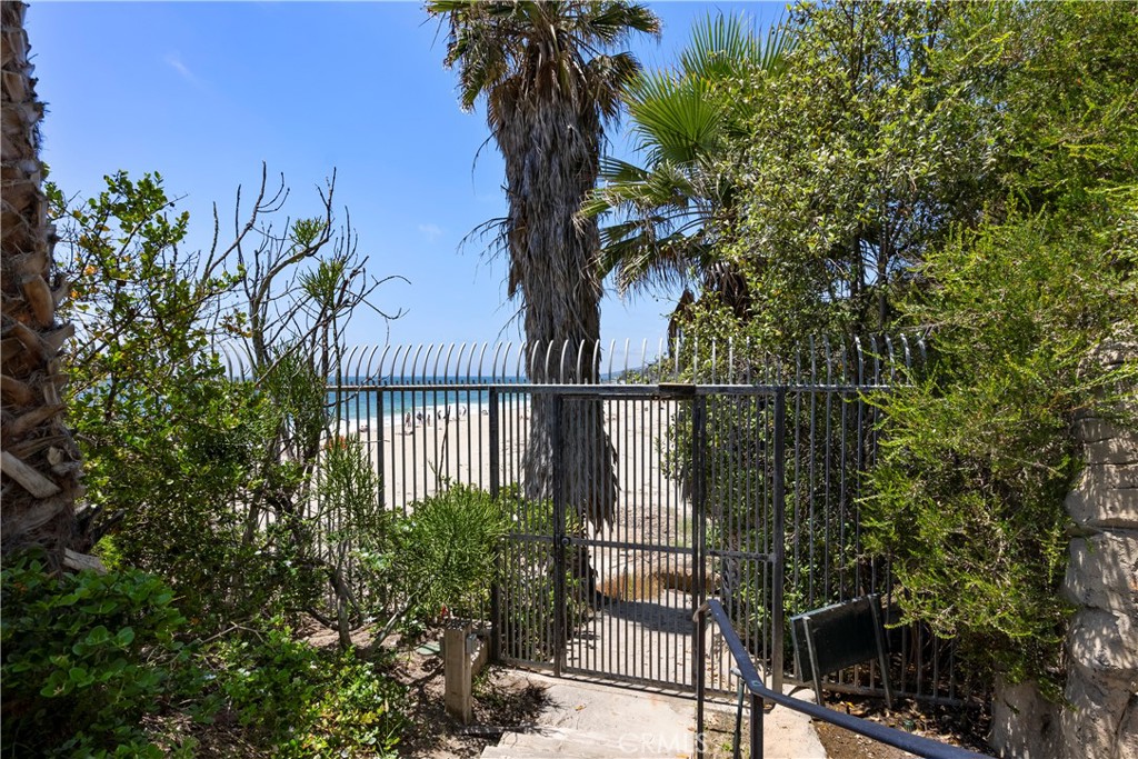 South Laguna Bluffs (SLB) - Land
