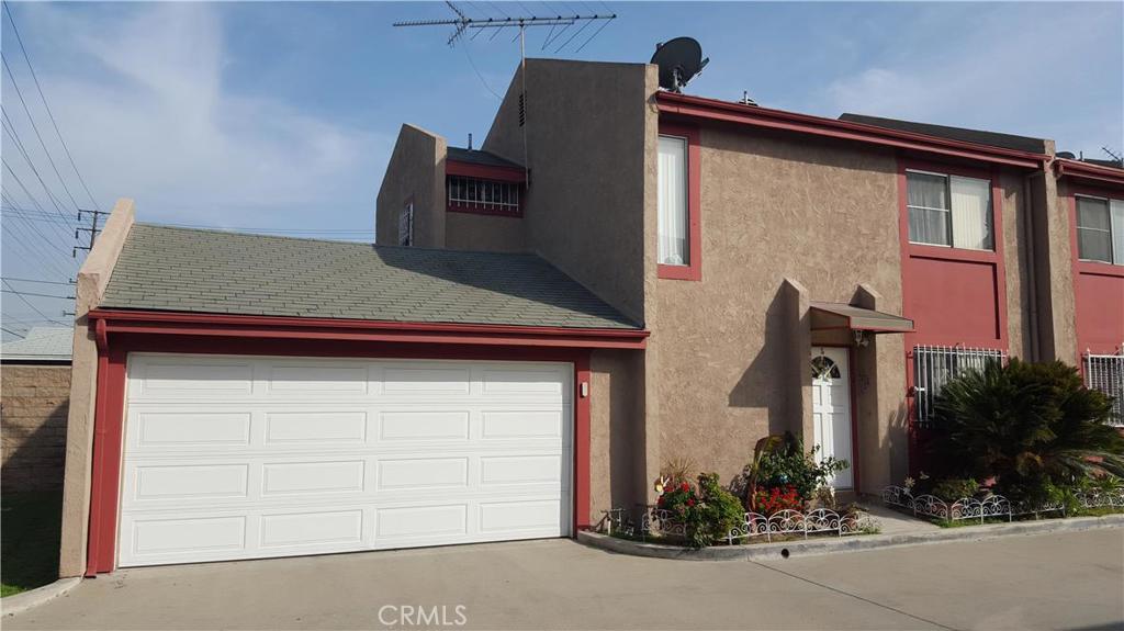 Come take a look at this spacious 3 bedroom 2.5 bath room town home!!! This town home is located in a small private and quite gated complex with LOW HOA dues!!! You will walk into a roomy living room with an open floor plan to your dinning area and kitchen. You will also have a very nice half bath for guest down stairs. Upstairs you have 3 large bedrooms, a full bathroom in the hallway and don't forget your large master bedroom with its own private full bath.
Also has a very large 2 car attached garage with direct access to the your home and cozy patio!!! This home is PREFECT for you!! All it needs is some love and care and for you to make it your own. Don't miss this opportunity!