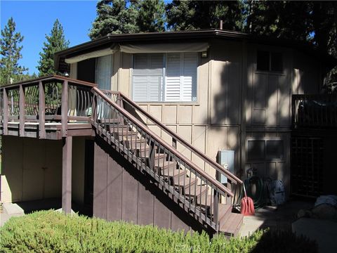 A home in Angelus Oaks