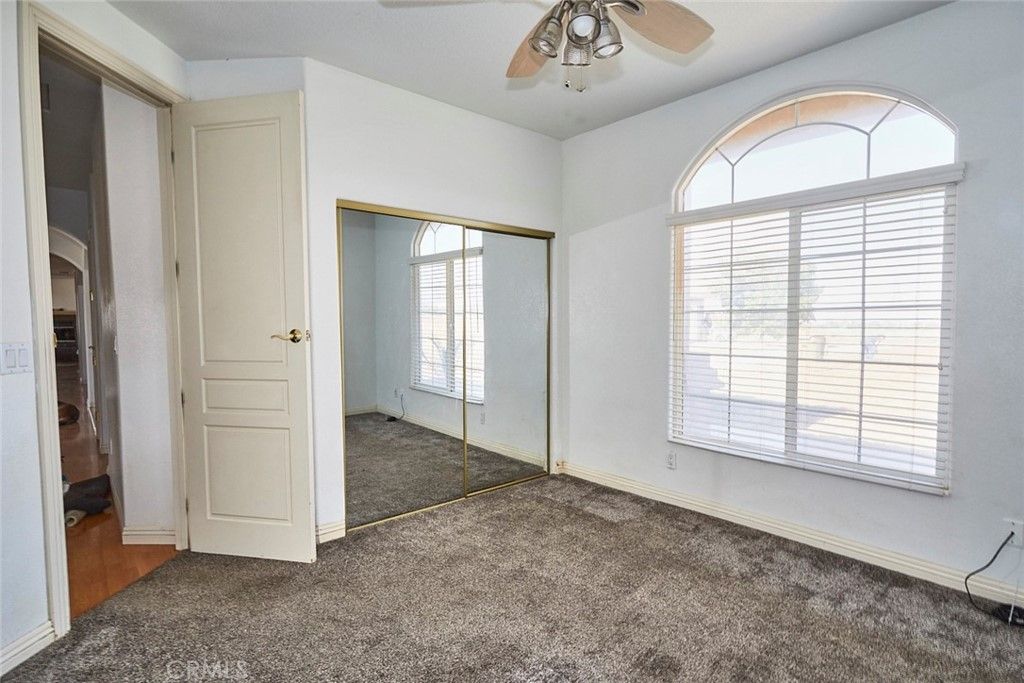 listing image 130728388964828159523