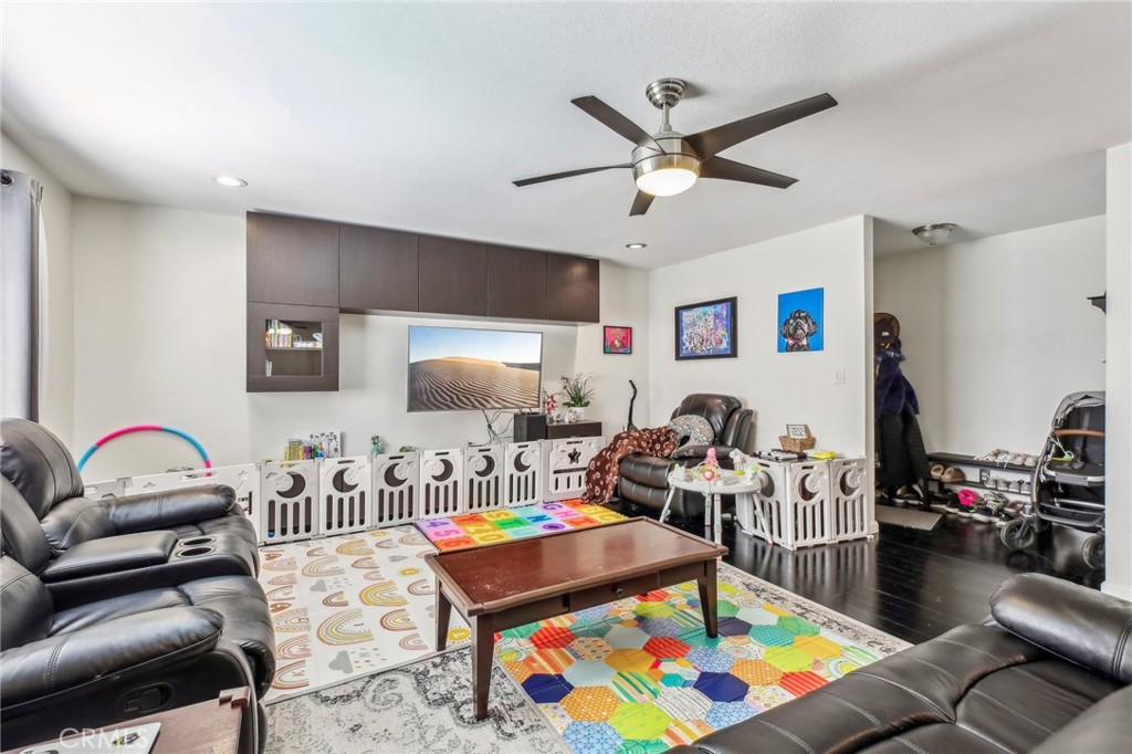 3939 N Virginia Road 216