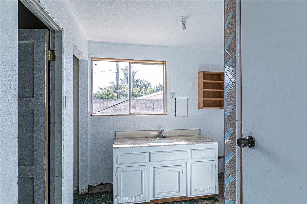 listing image 130728991191151414645