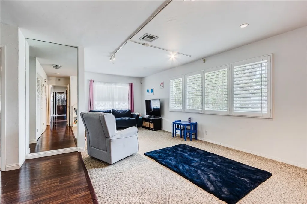 Diamond Bar, California 91765, United States, 3 Bedrooms Bedrooms, ,2 BathroomsBathrooms,Residential,Active,98299