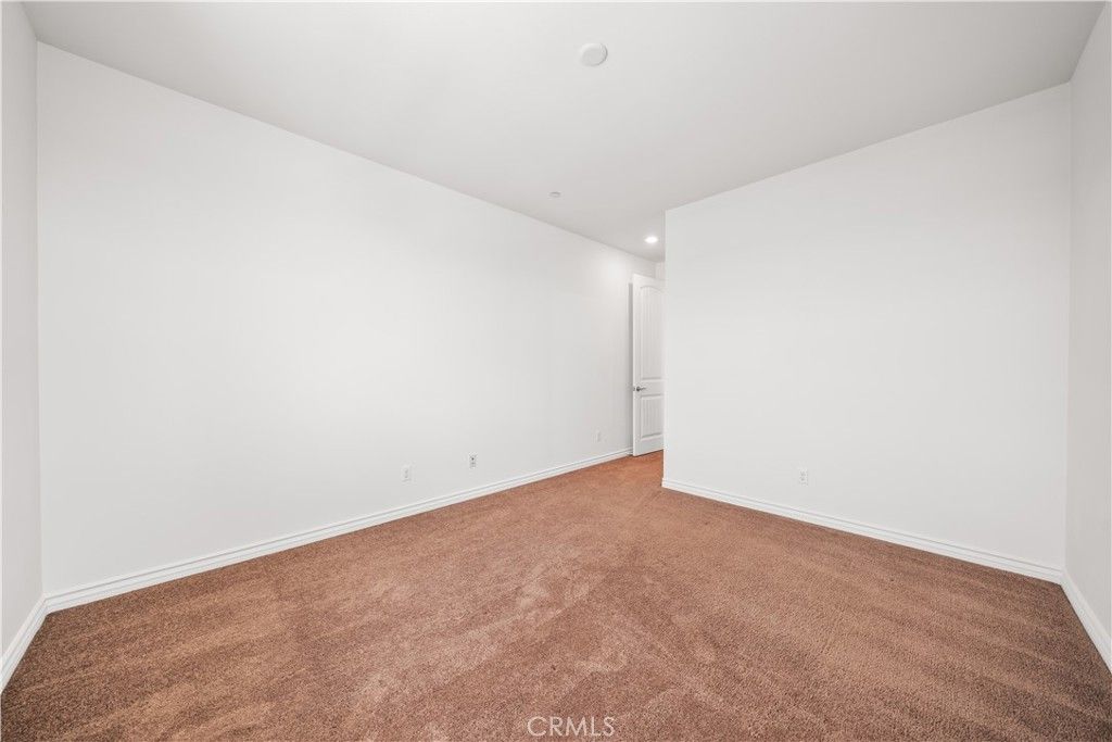 listing image 38