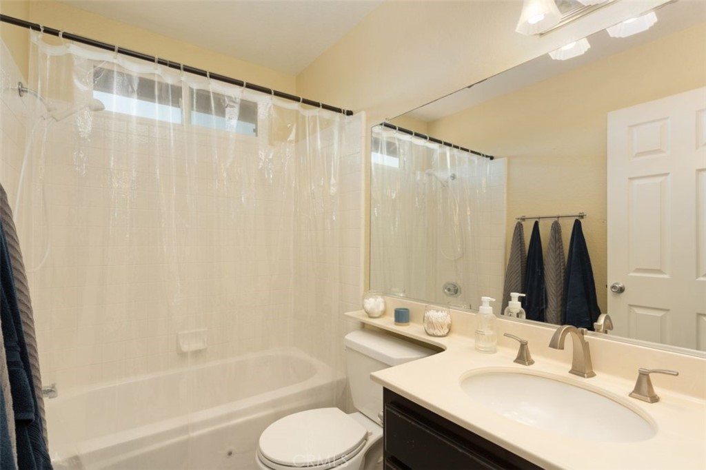 El Caserio (R2) (EC) - Residential