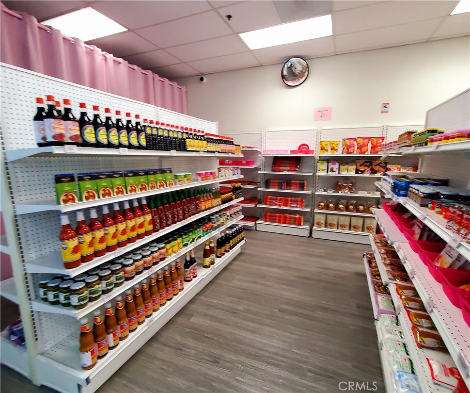 7109 Broadway