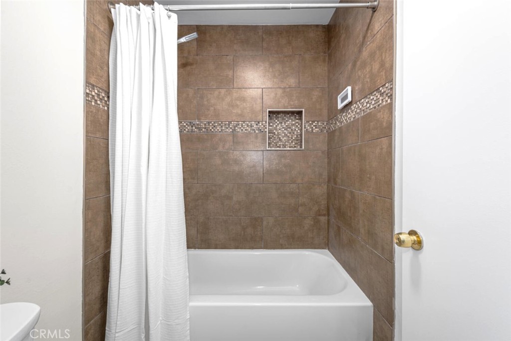 Woodlake Village (WDLK) - Residential