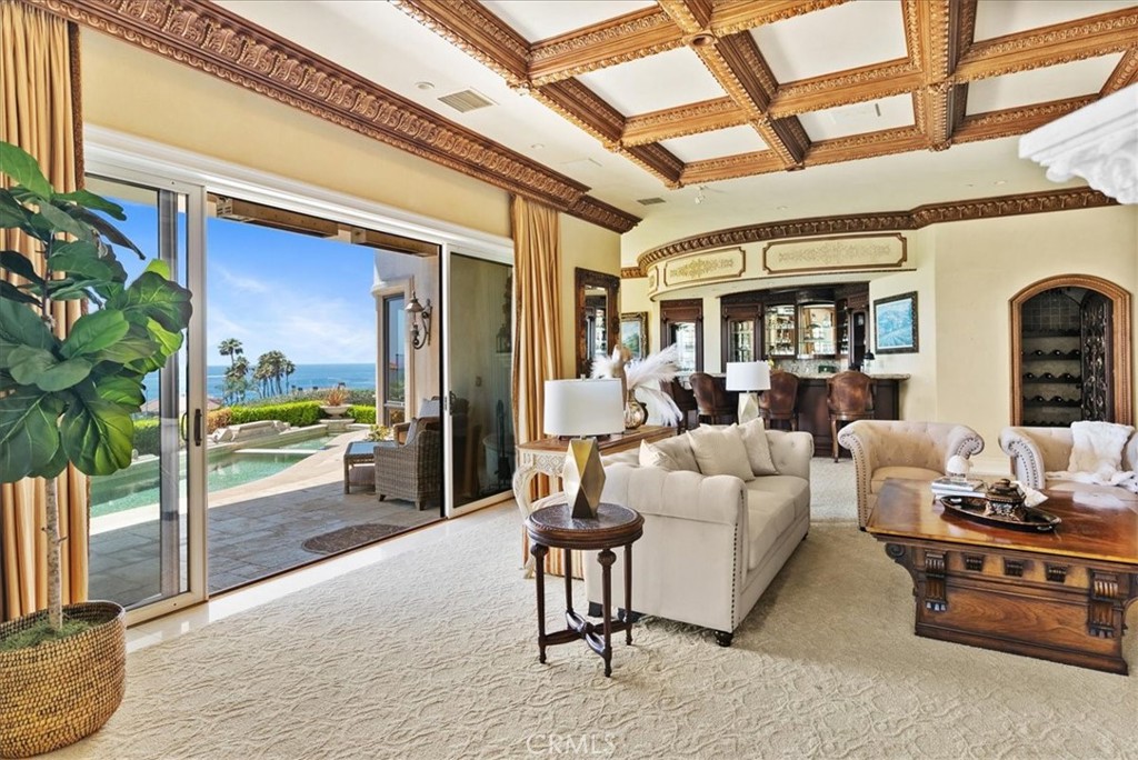 60 RITZ COVE