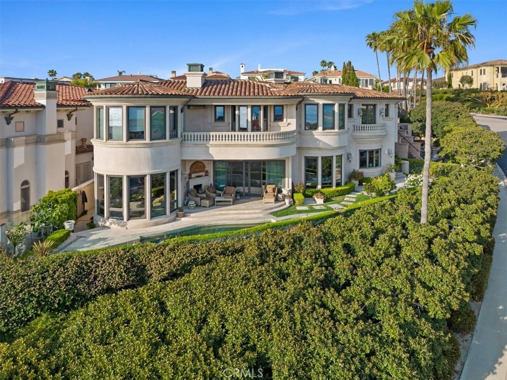 60 RITZ COVE